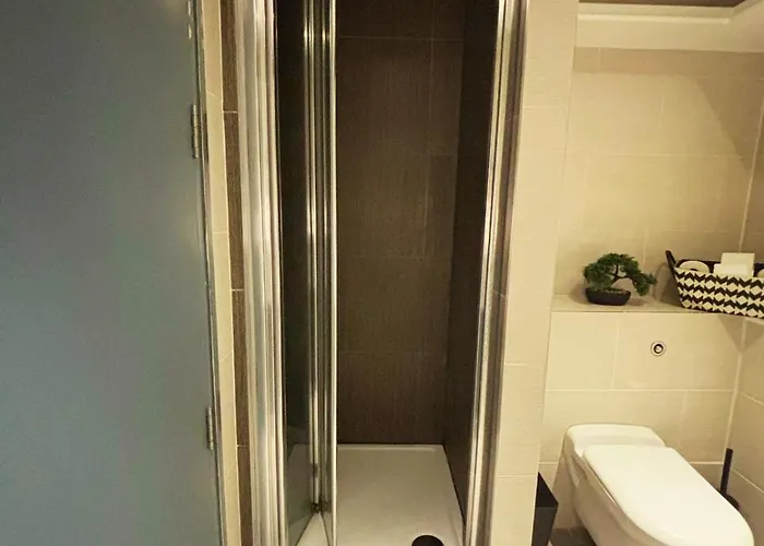 Airy Loft Apartment Leeds (West Yorkshire)